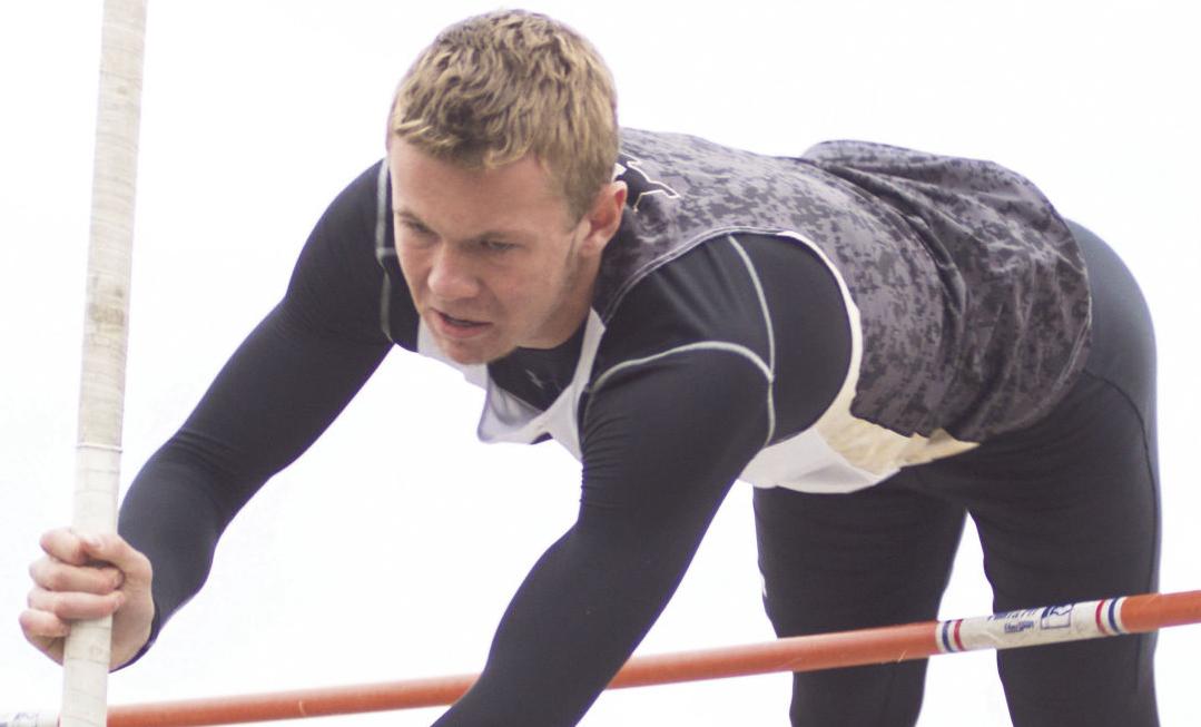 Buffalo Twilight draws big field